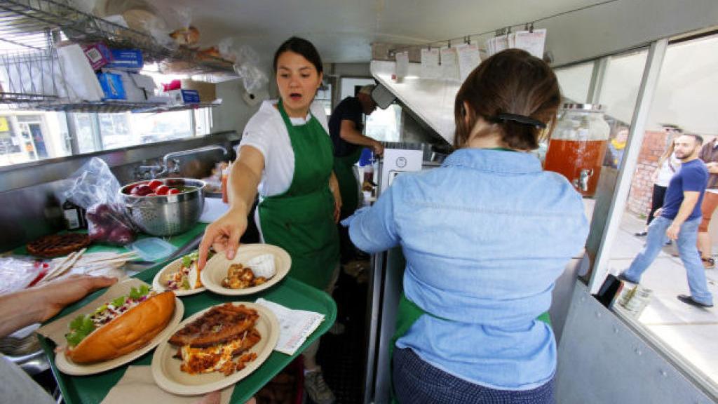 Food trucks and craft beer: the perfect pairing